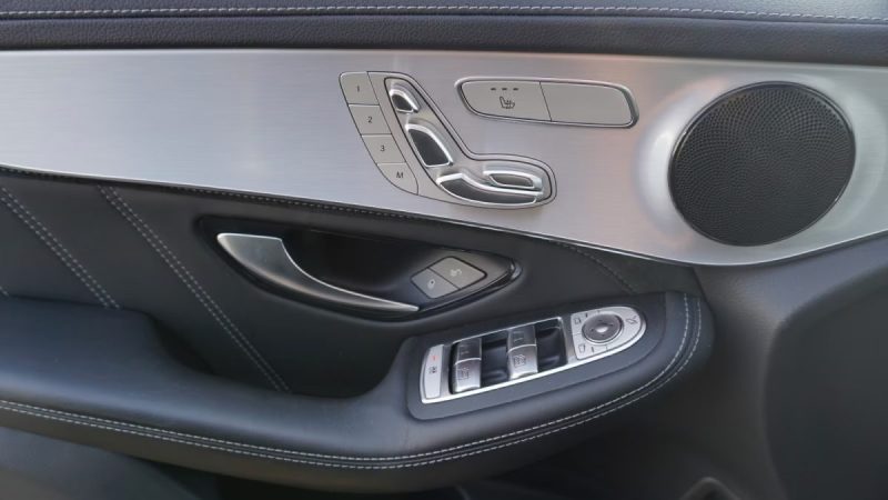 MERCEDES-AMG GLC COUPE 63 V8 BITURBO 4.0 4MATIC+ / PACK NIGHT / TOIT OUVRANT / 21" AMG