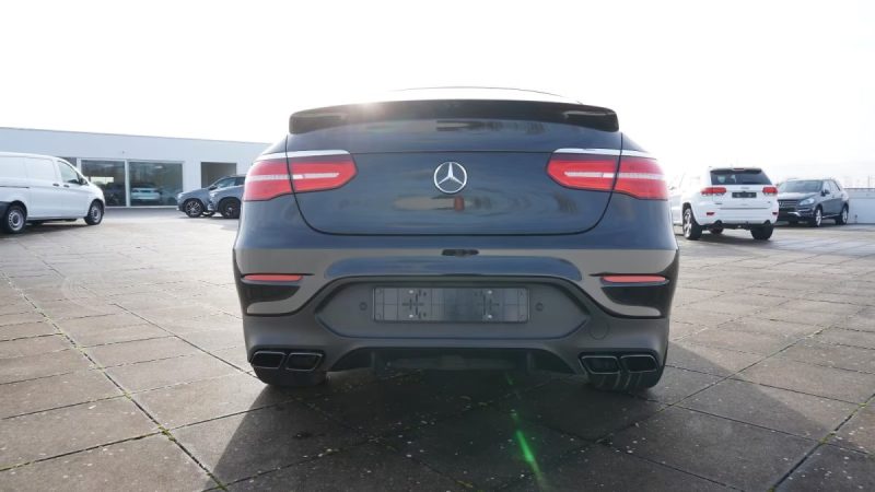 MERCEDES-AMG GLC COUPE 63 V8 BITURBO 4.0 4MATIC+ / PACK NIGHT / TOIT OUVRANT / 21" AMG