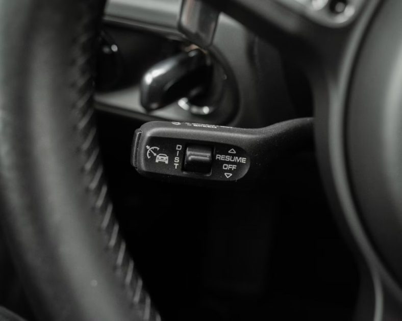 PORSCHE MACAN TURBO 2.9 V6 440CH / PACK SPORT CHRONO / BOSE / PNEUMATIQUE / PDLS / 21"