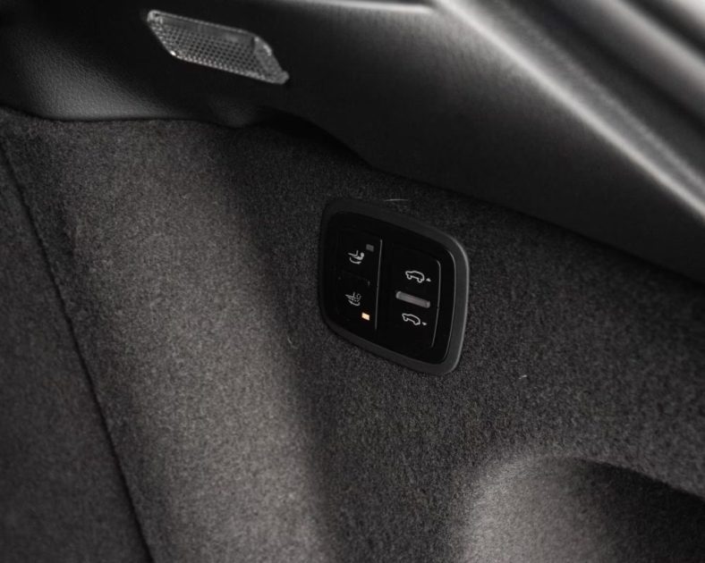 PORSCHE MACAN TURBO 2.9 V6 440CH / PACK SPORT CHRONO / BOSE / PNEUMATIQUE / PDLS / 21"