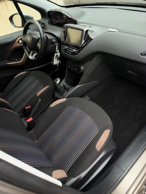 PEUGEOT 208 1.4 HDI URBAN SOUL 2014