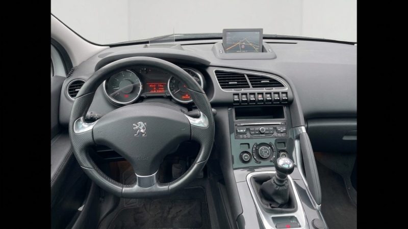 PEUGEOT 3008 1.2 PURETECH 130 ch CROSSWAY GARANTIE 12 MOIS