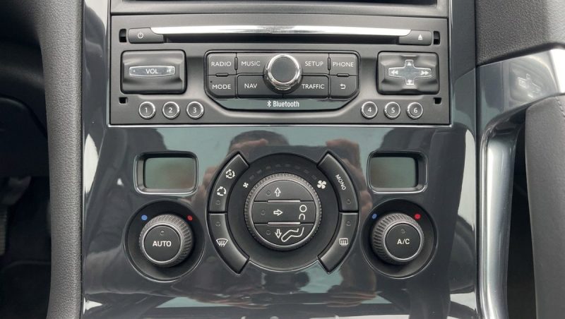 PEUGEOT 3008 1.2 PURETECH 130 ch CROSSWAY GARANTIE 12 MOIS