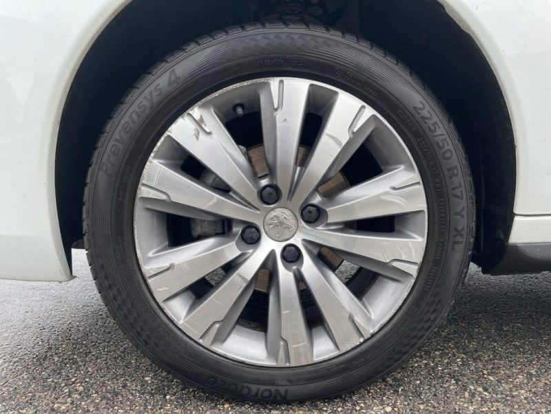 PEUGEOT 3008 1.2 PURETECH 130 ch CROSSWAY