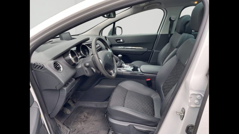 PEUGEOT 3008 1.2 PURETECH 130 ch CROSSWAY GARANTIE 12 MOIS