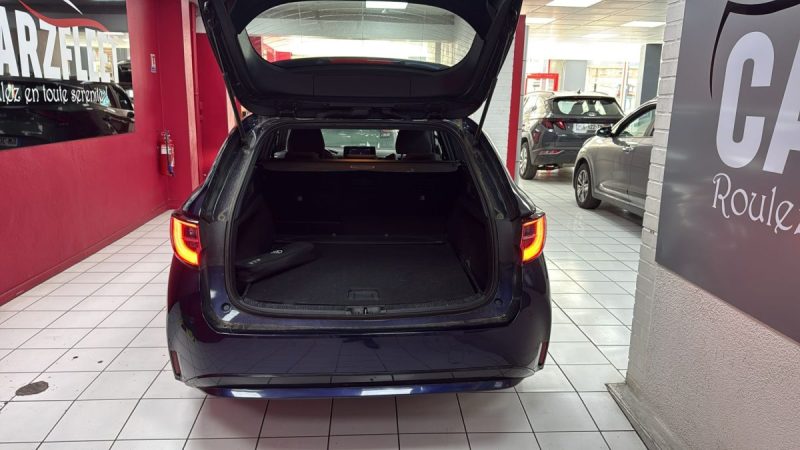 TOYOTA COROLLA TOURING SPORTS 122cv DYNAMIC BUSINESS/1 ERE MAIN/TVA RECUPERABLE