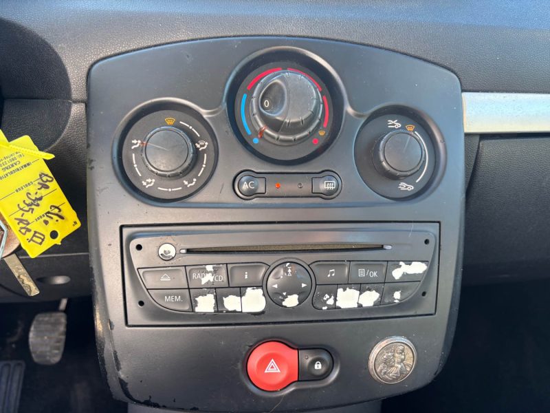 RENAULT CLIO III EXTREME 1.2 16V 80 QUICKSHIFT 2011