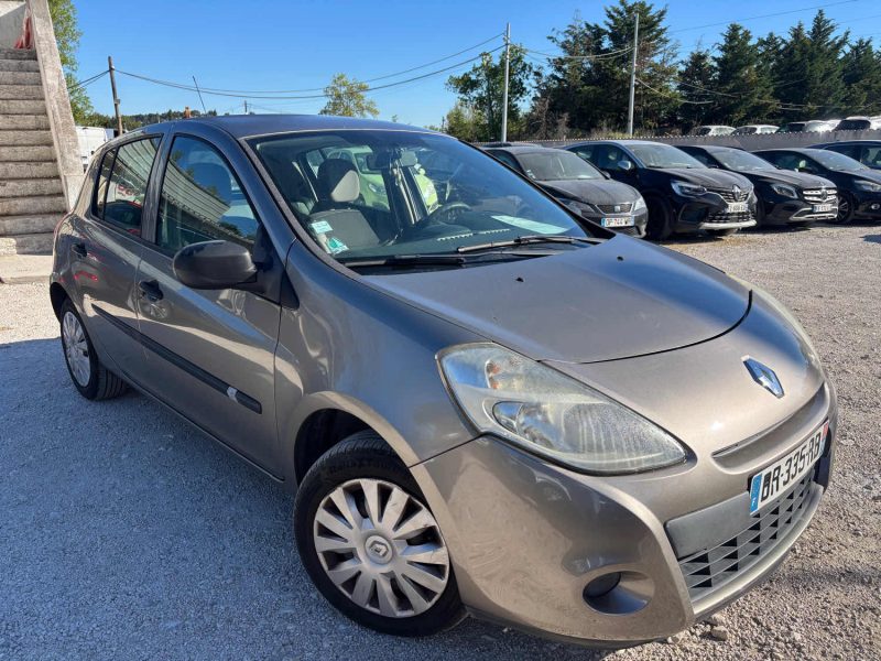 RENAULT CLIO III EXTREME 1.2 16V 80 QUICKSHIFT 2011