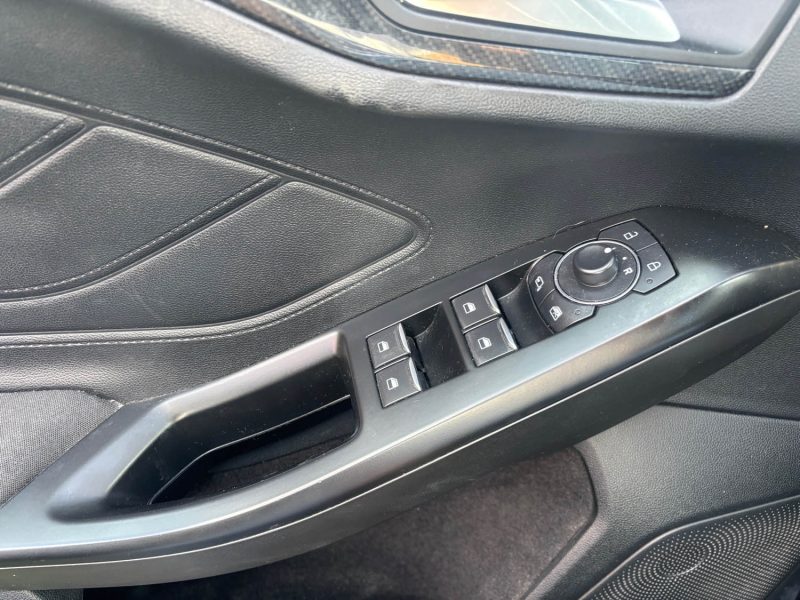 FORD FOCUS IV 1.0 FLEXIFUEL MHEV 125CH ST-LINE X 2021