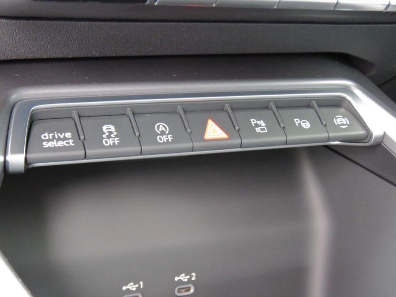 AUDI A3 SPORTBACK S-LINE 35 TFSI 150 CV PANO / SONOS / 360 ;  560€ PAR MOIS 