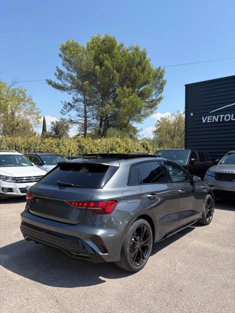 Audi a3 sportback s-line 35 tfsi 150 cv  GRIS DAYTONA pano / sonos / 360 ; 560 par mois