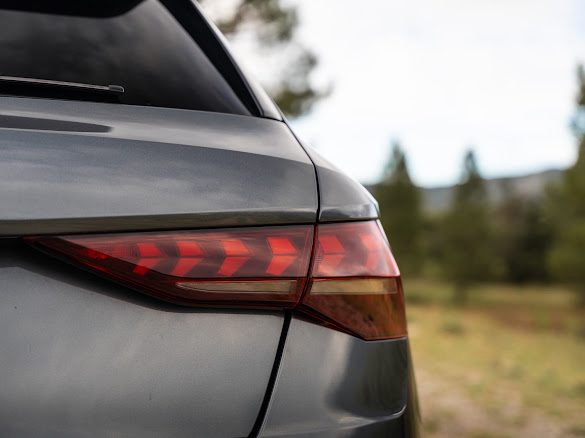 Audi a3 sportback s-line 35 tfsi 150 cv  GRIS DAYTONA pano / sonos / 360 ; 504 par mois
