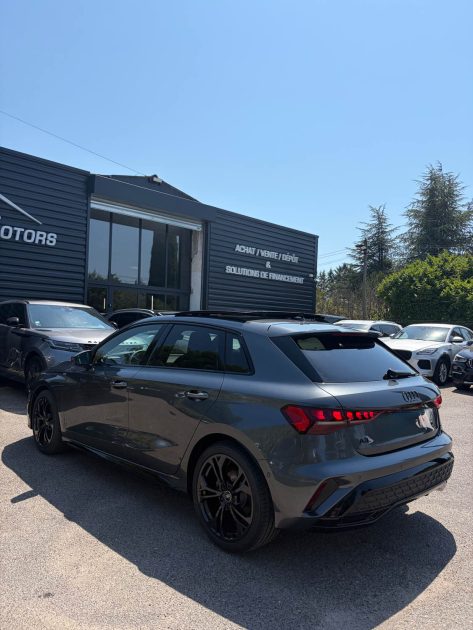 Audi a3 sportback s-line 35 tfsi 150 cv  GRIS DAYTONA pano / sonos / 360 ; 560 par mois