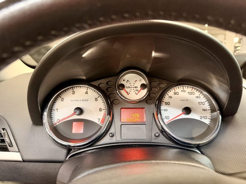 PEUGEOT 207 CC FINITION ROLAND GARROS 1.6 120ch SPORT PACK BA