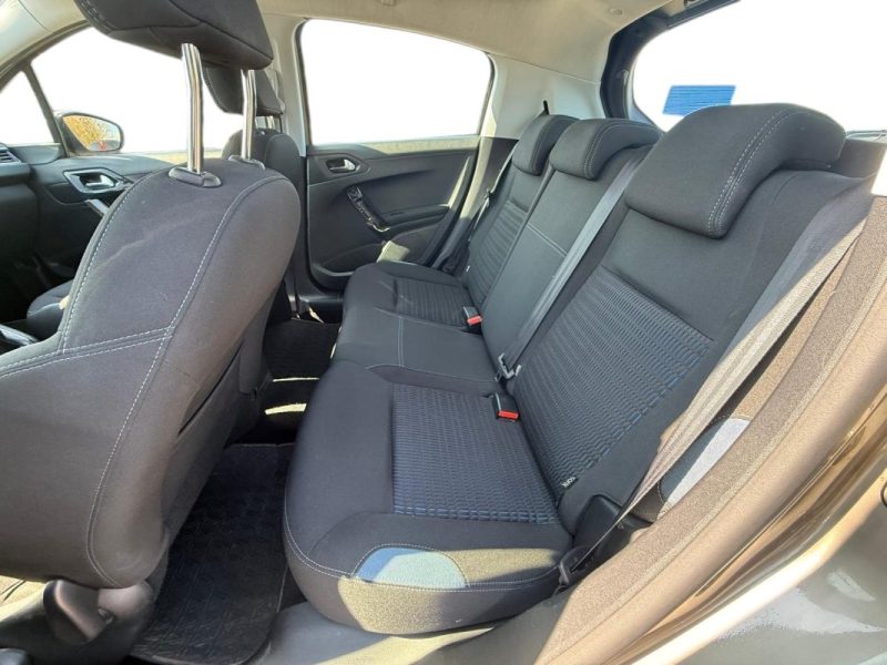 PEUGEOT 208 1.4 HDI 68ch 2.Main --91000km seulement--