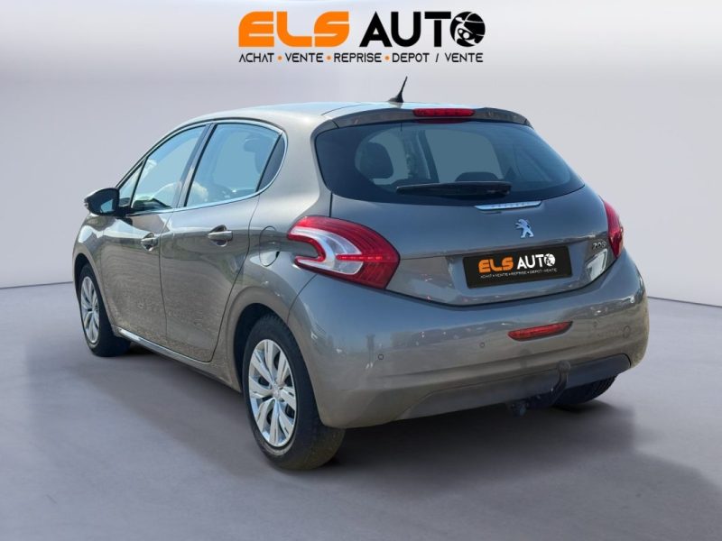 PEUGEOT 208 1.4 HDI 68ch 2.Main --91000km seulement--