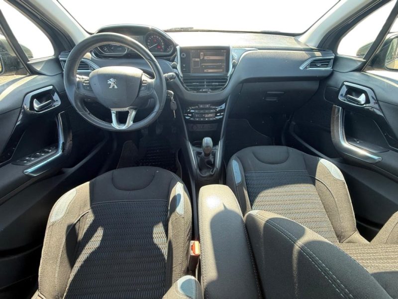 PEUGEOT 208 1.4 HDI 68ch 2.Main --91000km seulement--