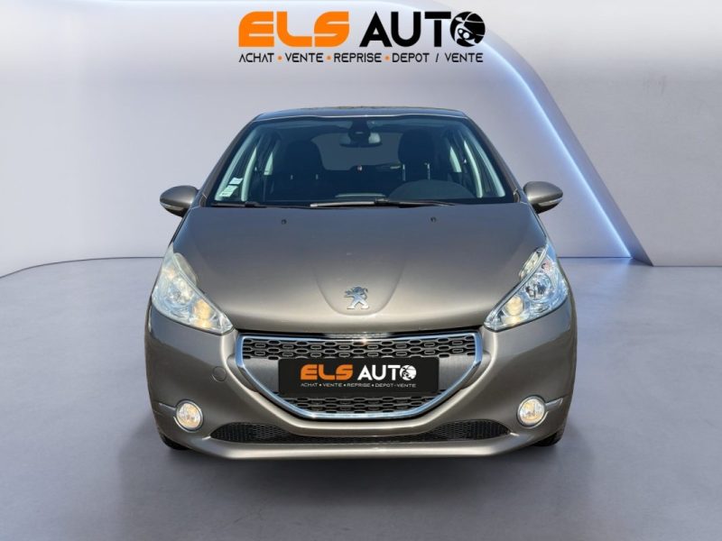 PEUGEOT 208 1.4 HDI 68ch 2.Main --91000km seulement--