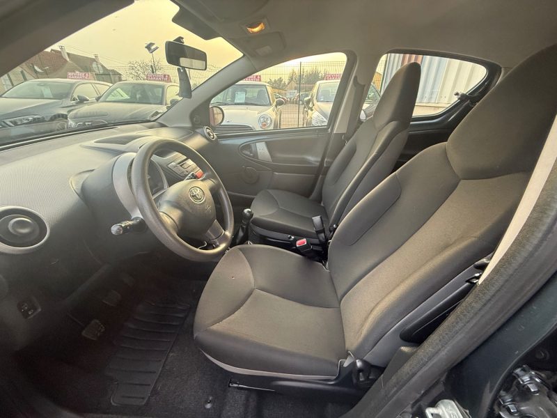 TOYOTA  AYGO PHASE 3 1.0 VVT-I 68 CV ACTIVE 5 PORTE 2013