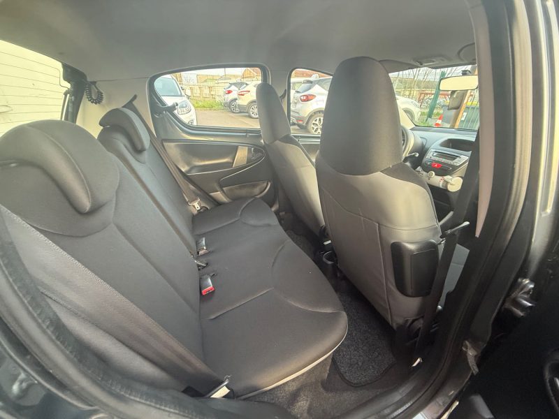 TOYOTA  AYGO PHASE 3 1.0 VVT-I 68 CV ACTIVE 5 PORTE 2013