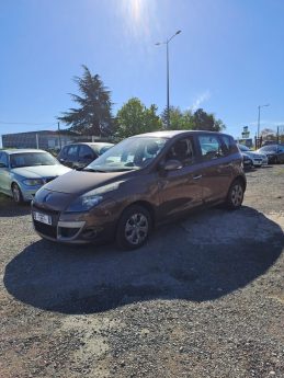 RENAULT MEGANE SCENIC 1.5 DCI 110CH FAP BOSE 2012