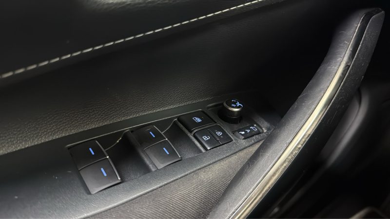 TOYOTA COROLLA TOURING SPORTS 122cv DYNAMIC BUSINESS/1 ERE MAIN/TVA RECUPERABLE