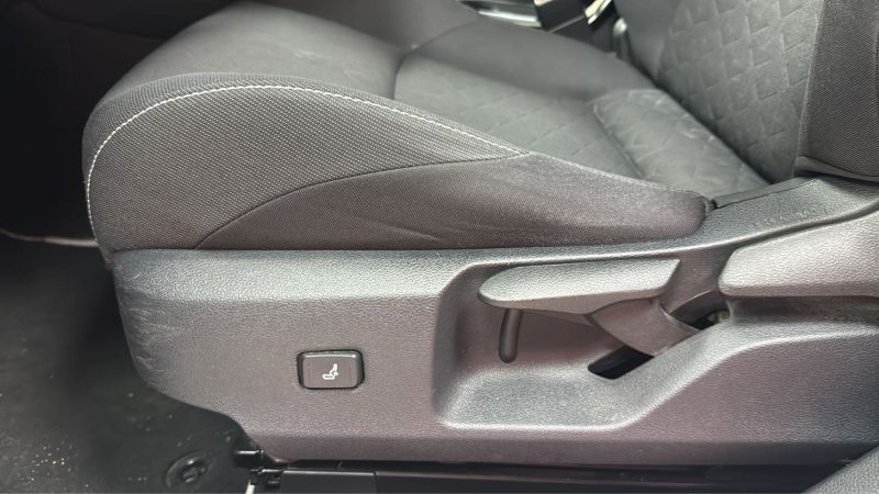 TOYOTA COROLLA TOURING SPORTS 122cv DYNAMIC BUSINESS/1 ERE MAIN/TVA RECUPERABLE