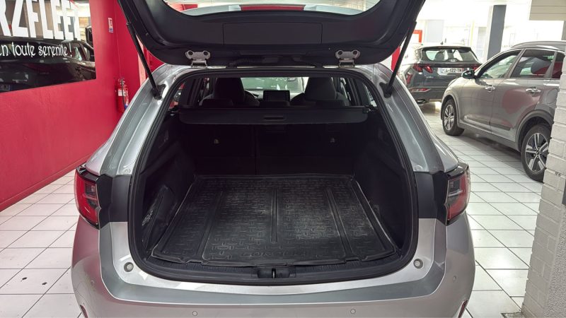 TOYOTA COROLLA TOURING SPORTS 122cv DYNAMIC BUSINESS/1 ERE MAIN/TVA RECUPERABLE