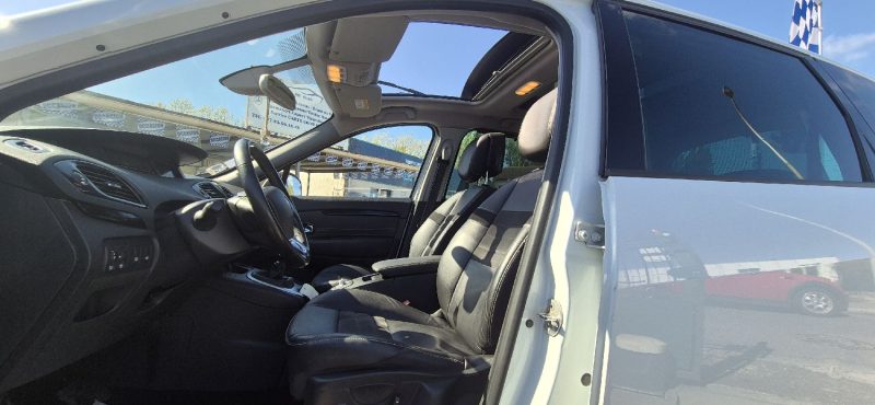 RENAULT SCENICIII 1.6 DCI 130CH LOUNGE 2015