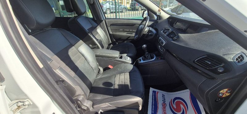 RENAULT SCENICIII 1.6 DCI 130CH LOUNGE 2015