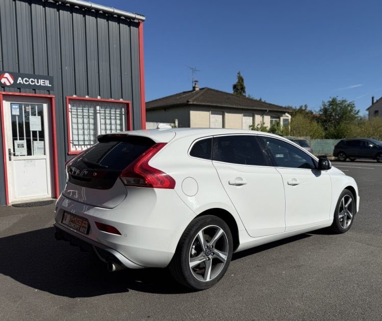 VOLVO V40 T2 120CH START&STOP KINETIC 2014