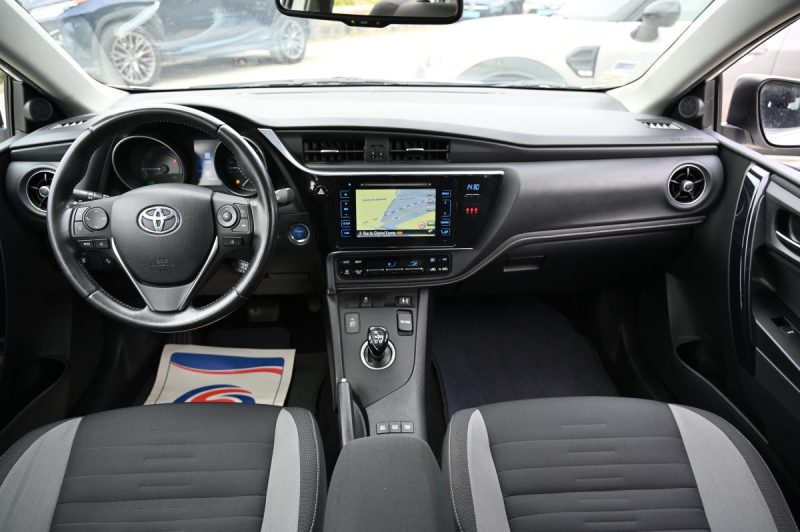TOYOTA AURIS Hsd 136ch Dynamic 01/2016