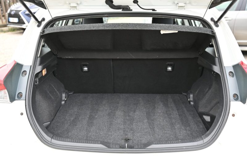 TOYOTA AURIS Hsd 136ch Dynamic 01/2016