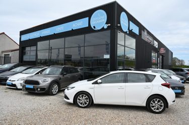 TOYOTA AURIS 1.8 HSD 136CH DYNAMIC 01/2016