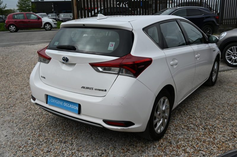 TOYOTA AURIS Hsd 136ch Dynamic 01/2016