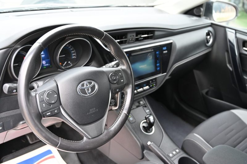 TOYOTA AURIS Hsd 136ch Dynamic 01/2016