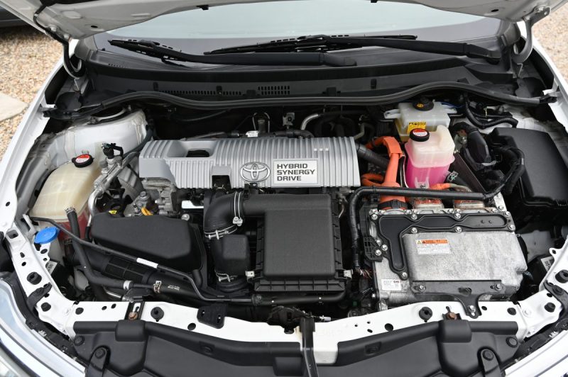 TOYOTA AURIS Hsd 136ch Dynamic 01/2016