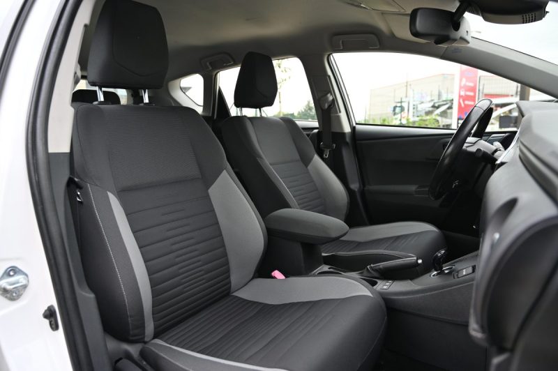 TOYOTA AURIS Hsd 136ch Dynamic 01/2016