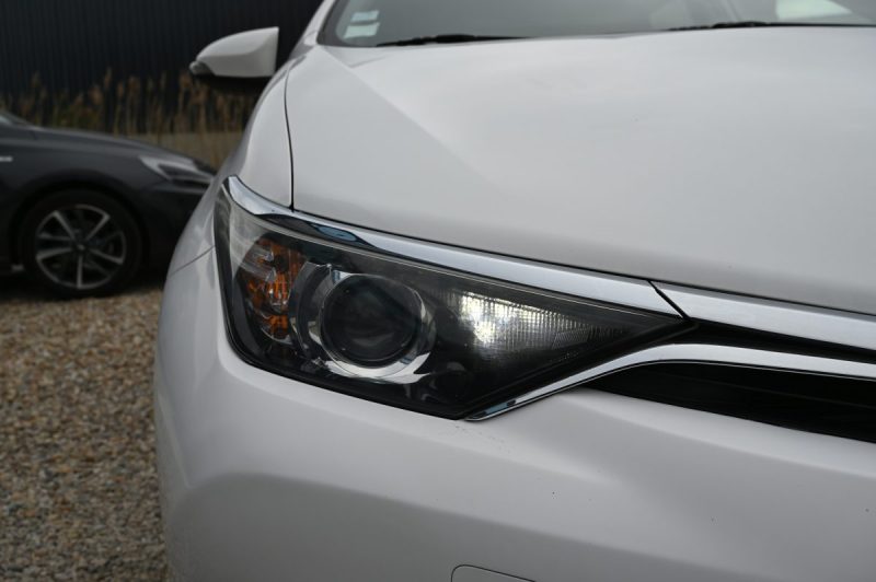 TOYOTA AURIS Hsd 136ch Dynamic 01/2016