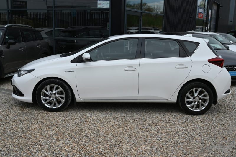 TOYOTA AURIS Hsd 136ch Dynamic 01/2016
