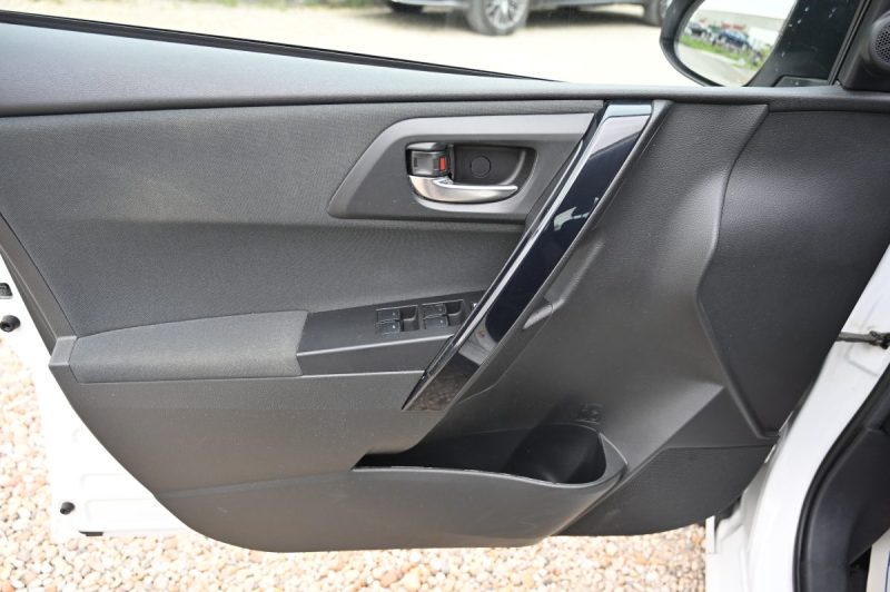 TOYOTA AURIS Hsd 136ch Dynamic 01/2016