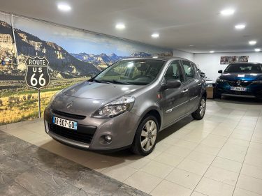 RENAULT CLIO III XV DE FRANCE 1.2 16V 100CH 2010