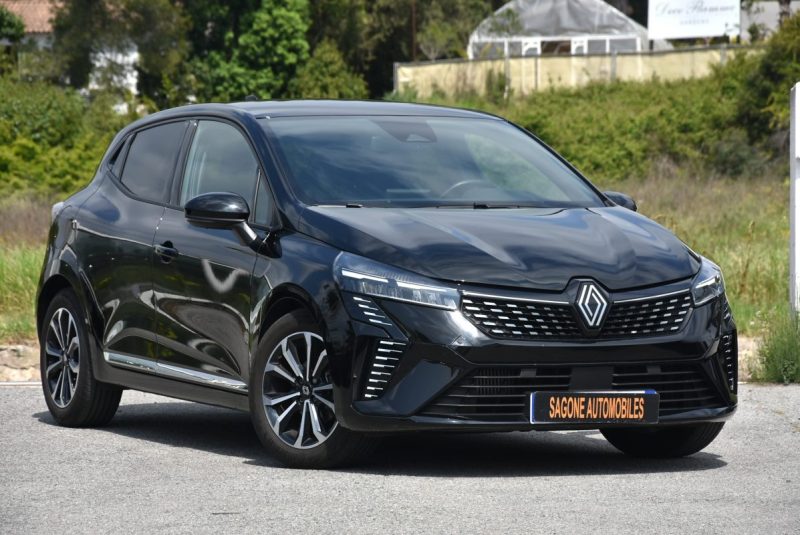 RENAULT CLIO 1.0 TCE 90CH TECHNO + OPTIONS - 17 000 KM 2024