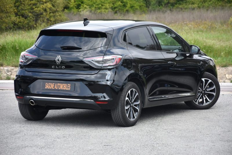 RENAULT CLIO 1.0 TCE 90CH TECHNO + OPTIONS - 17 000 KM 2024