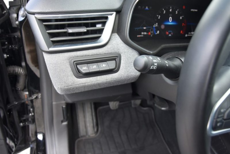 RENAULT CLIO 1.0 TCE 90CH TECHNO + OPTIONS - 17 000 KM 2024