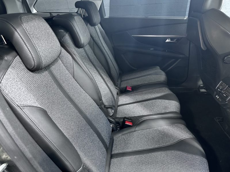 PEUGEOT 5008 II 1.2 130CV ALLURE 
