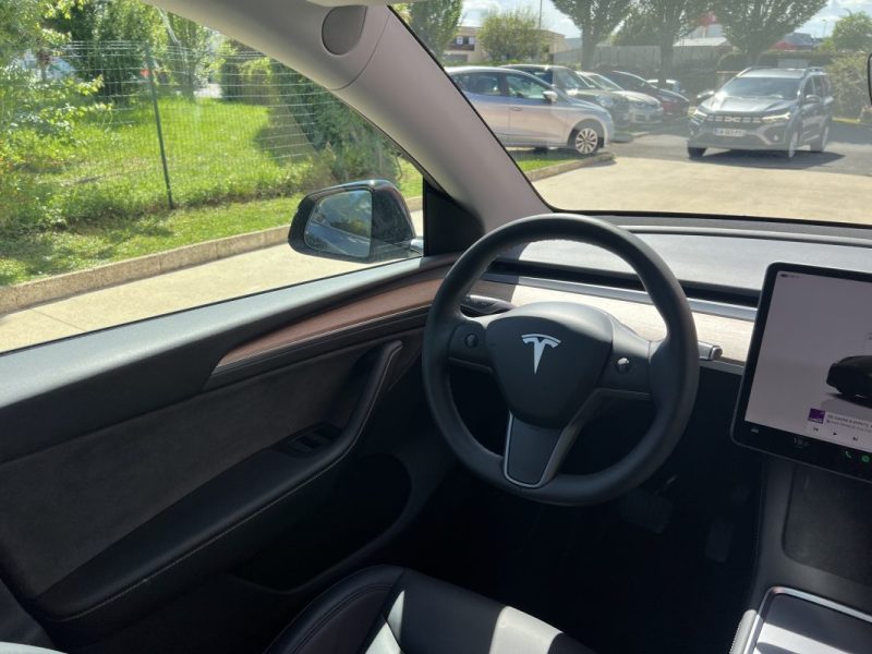 TESLA MODEL Y AUTONOMIE STANDARD 62 KWH PROPULSION 