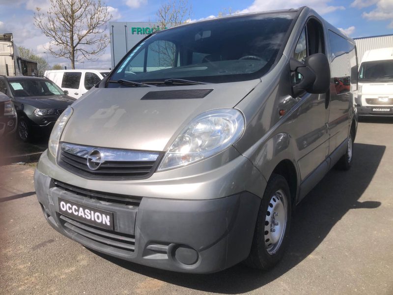 OPEL VIVARO 5 PLACES 189 550 km · C1  Vivaro Tour 2.5 CDTI135 C1