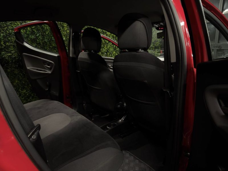 LANCIA YPSILON III 0.9 TWINAIR 85 Cv 5 PORTES / CLIMATISATION AUTOMATIQUE REGULATEUR - GARANTIE 1 AN