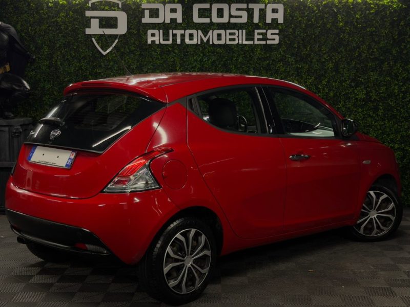 LANCIA YPSILON III 0.9 TWINAIR 85 Cv 5 PORTES / CLIMATISATION AUTOMATIQUE REGULATEUR - GARANTIE 1 AN